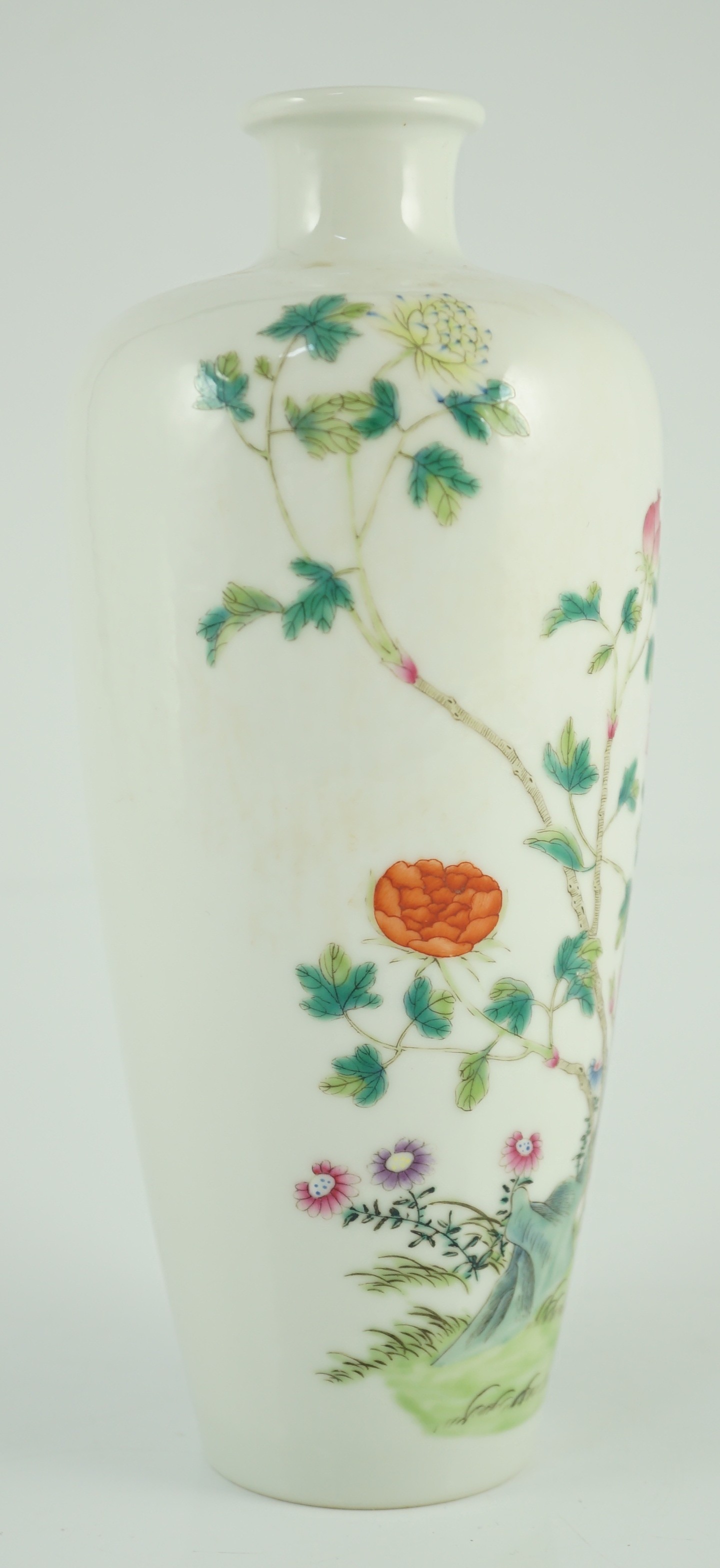 A Chinese famille rose vase, 20th century, 23cm high